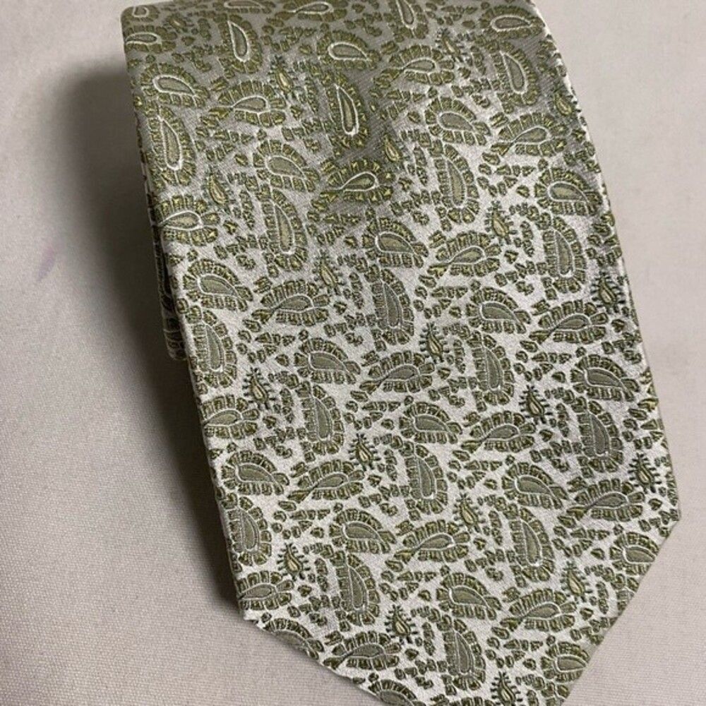Geoffrey Beene 100% silk mens paisley green floral business neck tie elegant